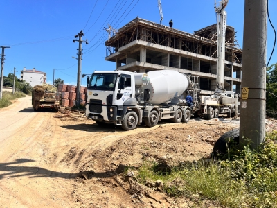 Bizim Evler B Blok Beton Dökümü